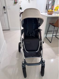 Uppababy Vista V2 Stroller and Bassinet Sandstone Melange/chestnut leather