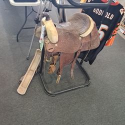 Saddle