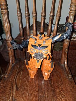 Hasbro Transformers Studio Series 74 Deluxe Class Transformers: