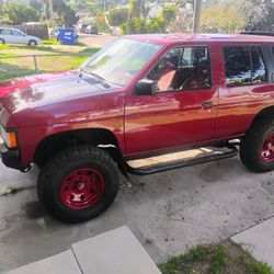 1992 Nissan Pathfinder