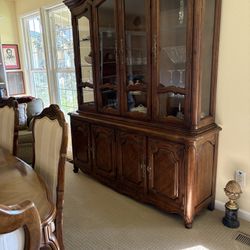 Thomasville China Cabinet