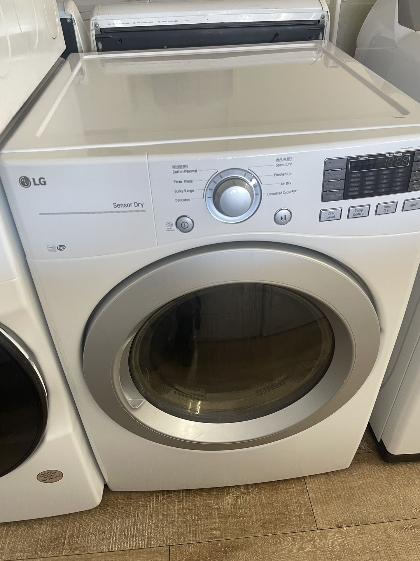 LG Sensor Dry Natural Gas Stackable Dryer In Excellent Working Condition
