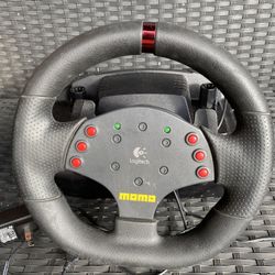 Logitech Momo Force Racing Wheel 