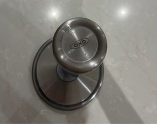 OXO Stainless Steel Paper Towel Holder – One-Hand Tear Design