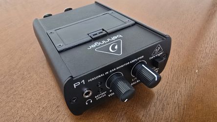 Behringer Powerplay P1 In-Ear Monitor Amplifier