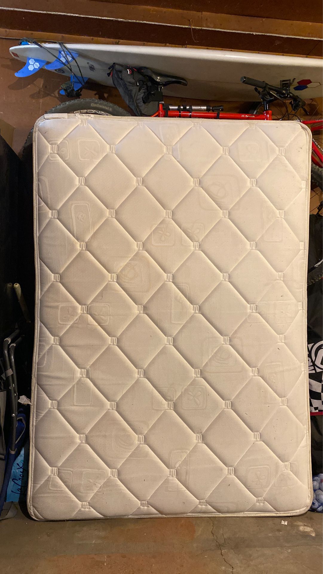 Full size mattress - FREE