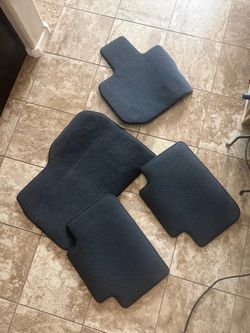 2025 BMW X4 floor mats new