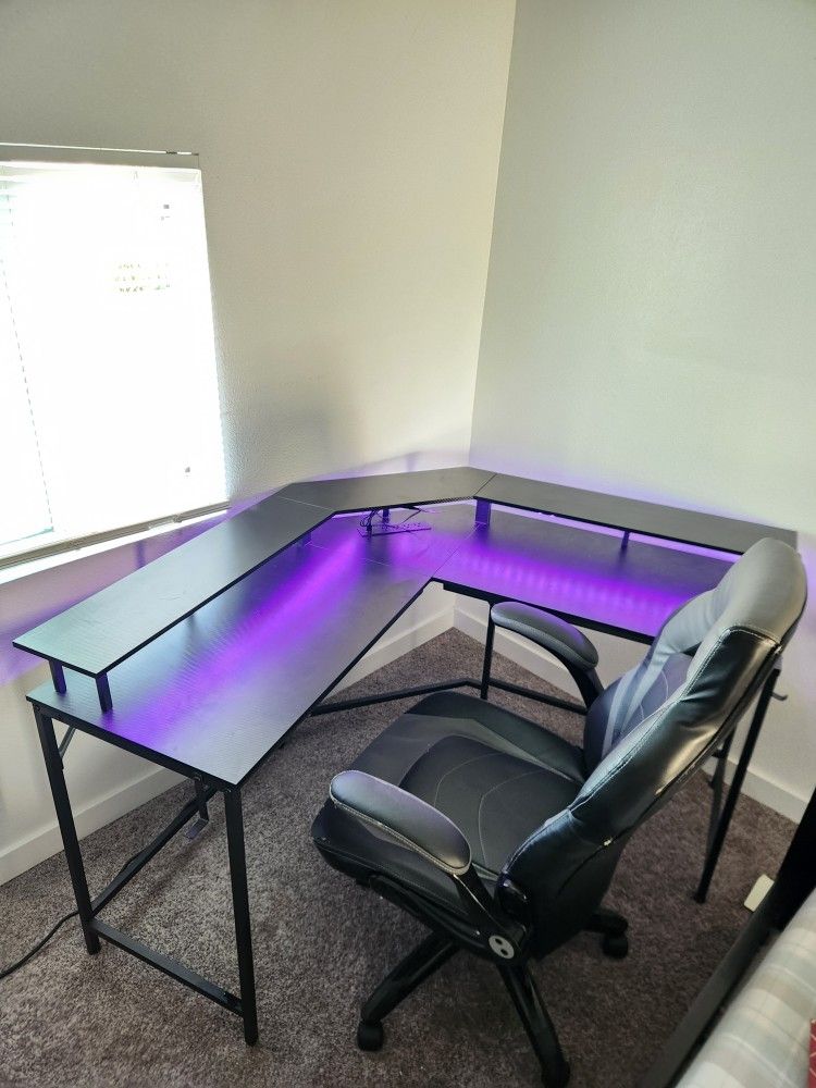 $60 Desk