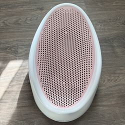Bathtub for newborns