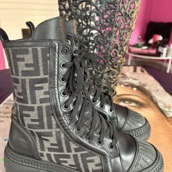 Designer Black Fendi Boots For Woman 💕