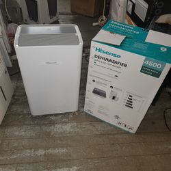 Brand New Hisense 50-pints Dehumidifier 