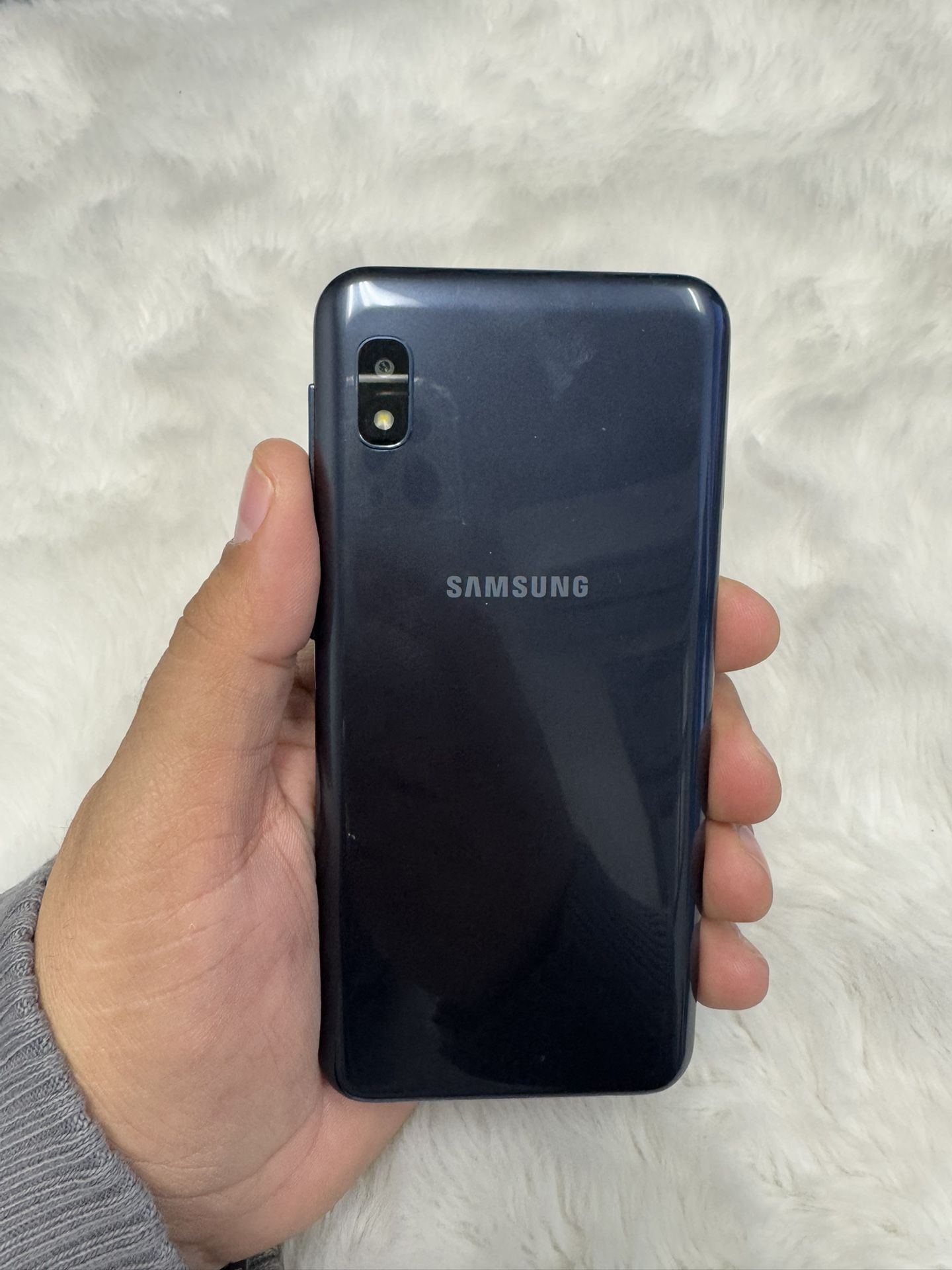 Samsung Galaxy A10e 32GB Unlocked $80