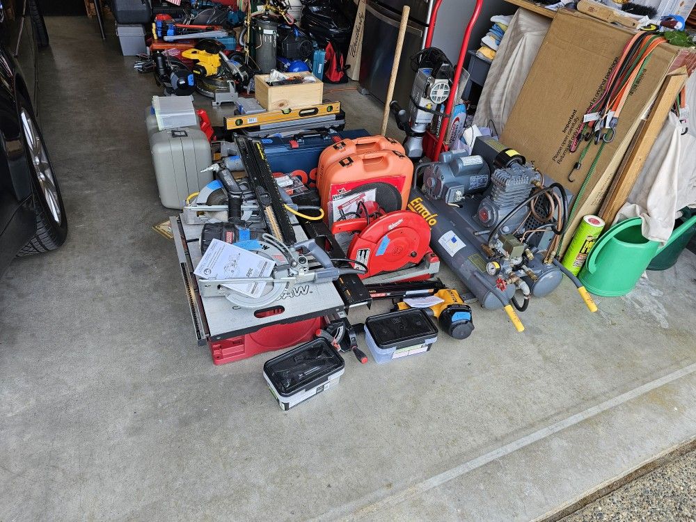 CONTRACTOR TOOL SALE