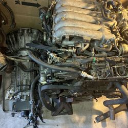 2001 QX4/ Pathfinder Engine & Transmission 