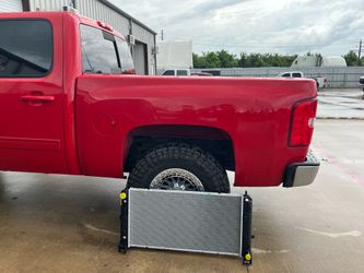 SILVERADO RADIATOR 6 LUG WHEELS