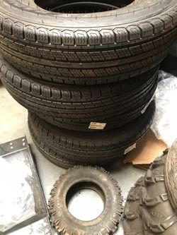 One trailer tire ST 235x80-16 10 ply $80 no bargain price firm