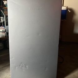 Hisense 4.4 Cu ft Single Door Mini Refrigerator