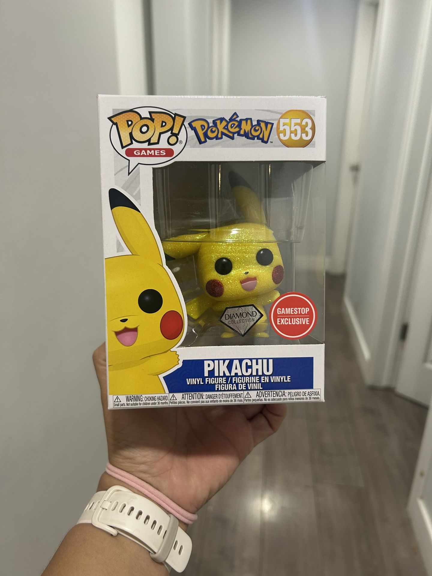 Pikachu 553 vinyl Figure