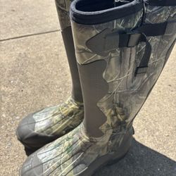 Snake Boots Size 13 