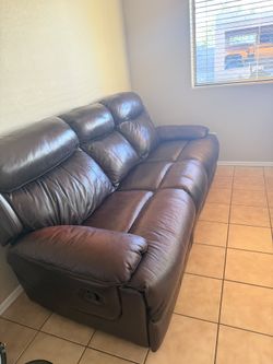 Reclinable Couch
