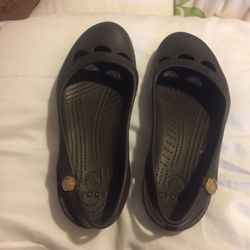 Crocs Size 9