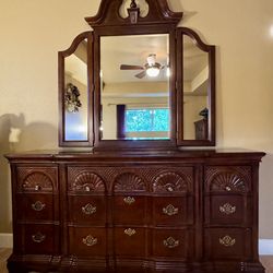 7 Piece Elegant Bedroom Furniture