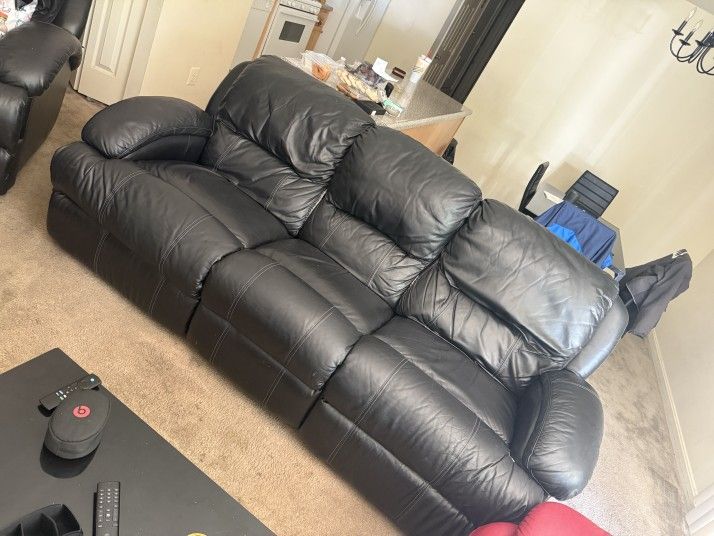 1 Sofa Recliner, 1 Recliner Chair