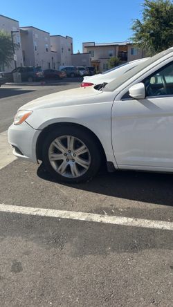 2013 Chrysler 200