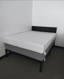 Full size mattress