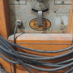 Airco Heliwelder 300 Amp Model 3ADT-24HP A/B-D