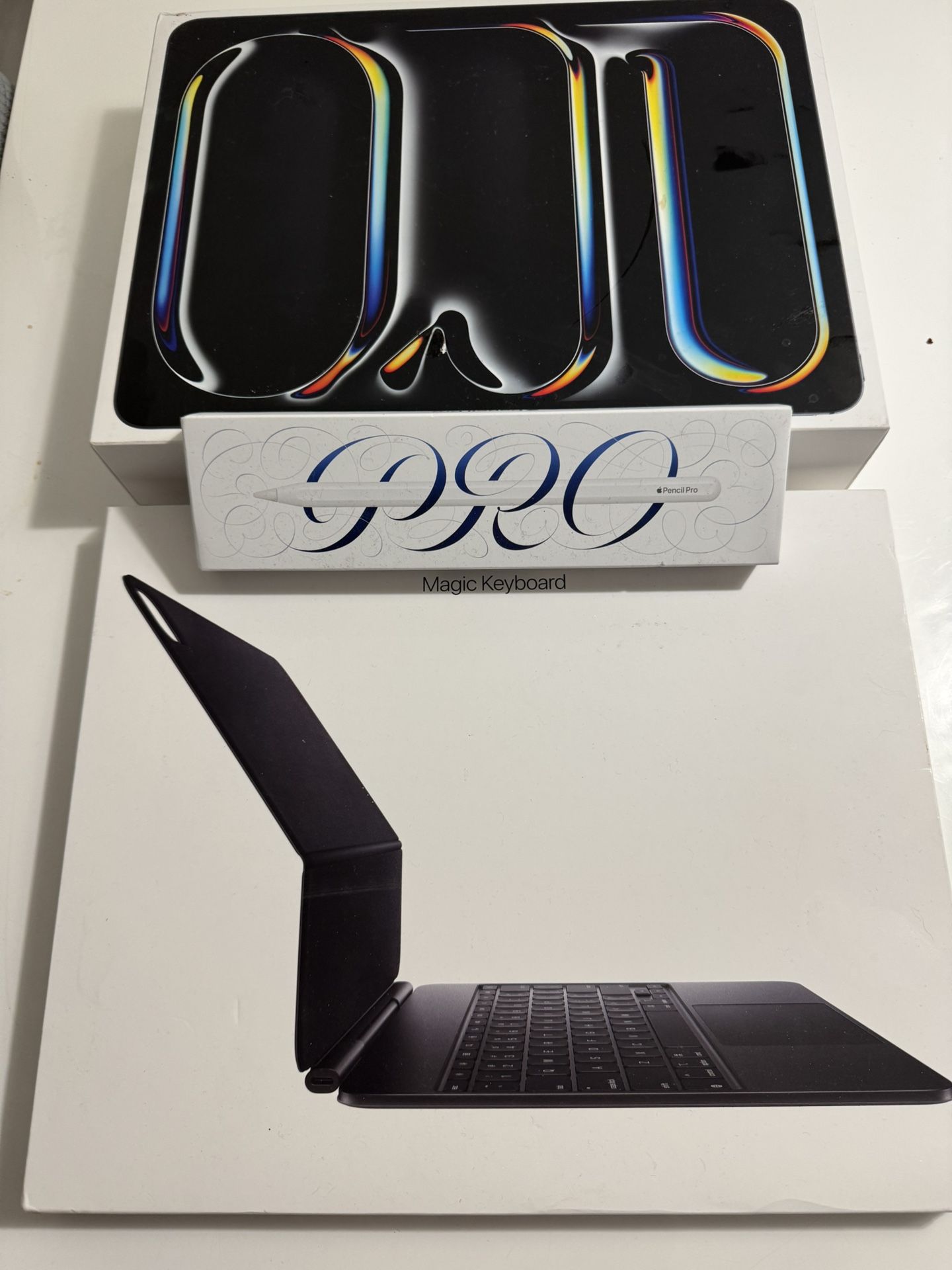 iPad Pro 13 (M4), 5G, Magic Keyboard, Apple Pro Pencil, AppleCare