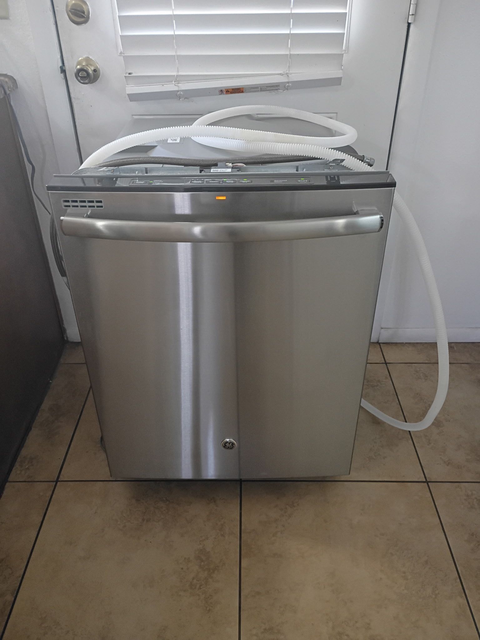 GE, STAINLESS STEEL DISHWASHER.
