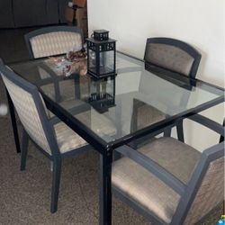 Black Glass Table And Four Chairs