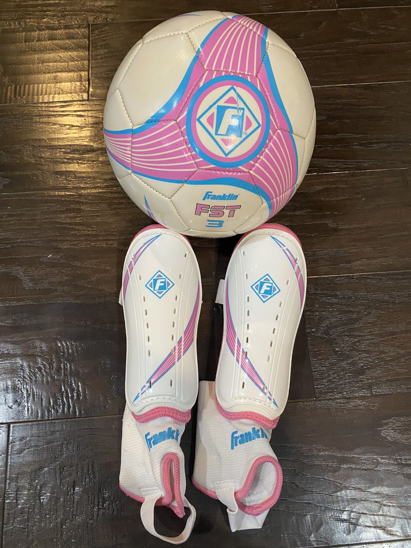 Franklin Soccer Ball with matching Franklin Shinguards for Kids
