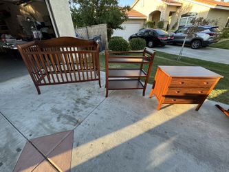 Crib Set For Sale