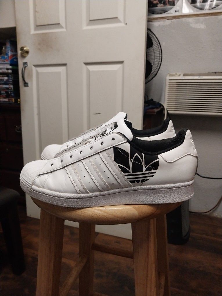 ADIDAS SUPERSTAR