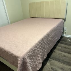 Full Size Bed 