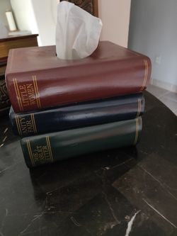 Bandwagon ceramic tissue box cover