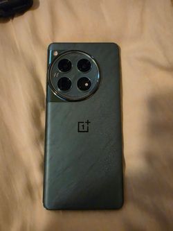OnePlus 12 16GB RAM 512GB Dual SIM Factory Unlocked Green