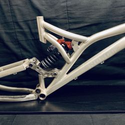 Norco Six SE Enduro Full Suspension Frame