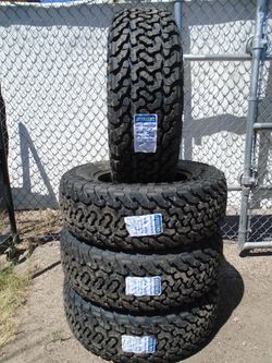 LT 275/70/18 New Maxtrek Hill Tracker All Terrain 10 Ply Tires