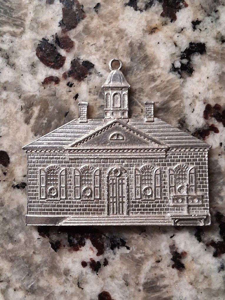 Colonial Williamsburg Ornament.