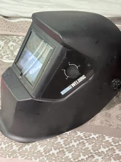 Chicago Electric Auto-Darkening Welding Helmet