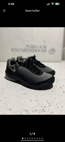 Nike air max invigor size 4y