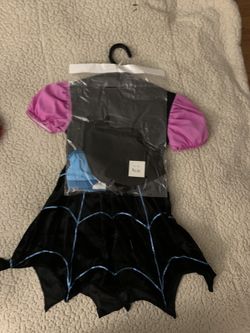 Vampirina Custome