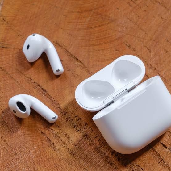 AirPod Gen 4s