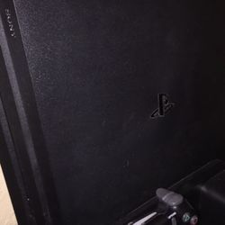 PS4 pro 1TB