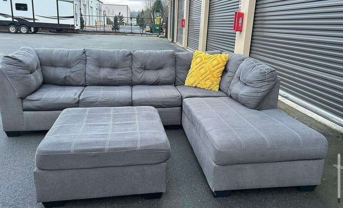 Sectional Couch 