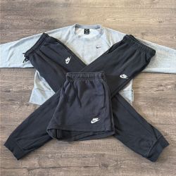 Nike Women’s Athletic Clothes 