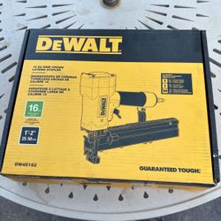 Dewalt Stapler 